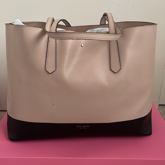 kate spade tote - Picture 3 of 16